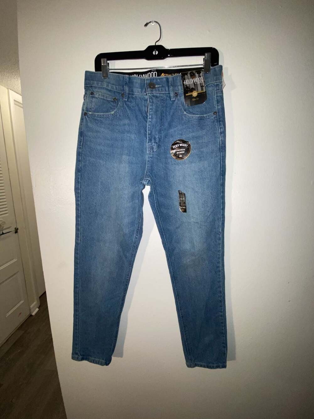Hollywood The Jean People Men's ActiveFlex Slim Fit Jeans